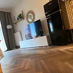Uroczy Art Marina Z Widokiem Na Rzeke I Bezplatnym Parkingiem *