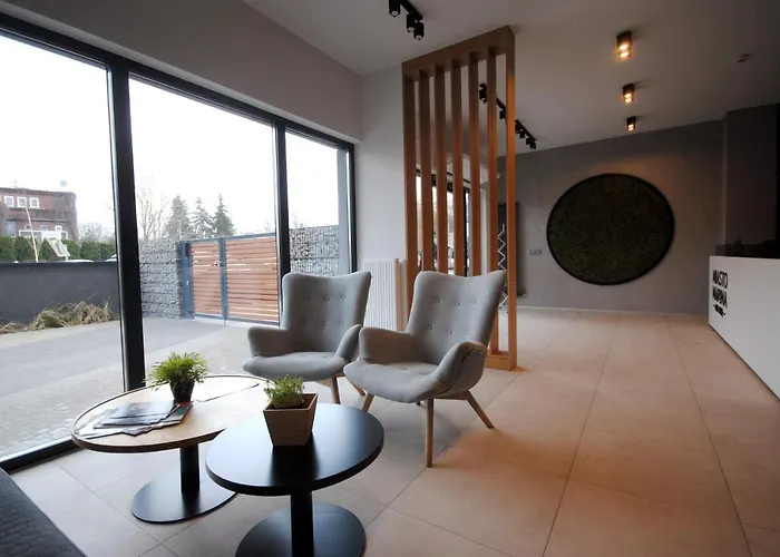 Uroczy Art Marina Z Widokiem Na Rzeke I Bezplatnym Parkingiem Wrocław