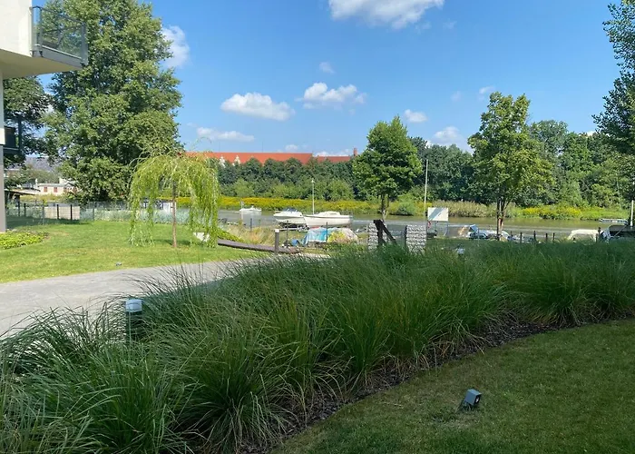 Lejlighed Uroczy Art Marina Z Widokiem Na Rzeke I Bezplatnym Parkingiem Wrocław