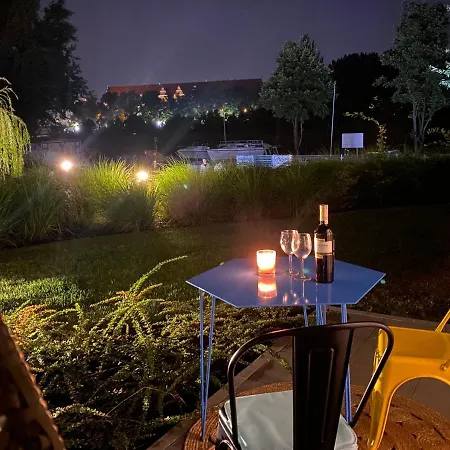 Uroczy Art Marina Z Widokiem Na Rzeke I Bezplatnym Parkingiem فروتسواف