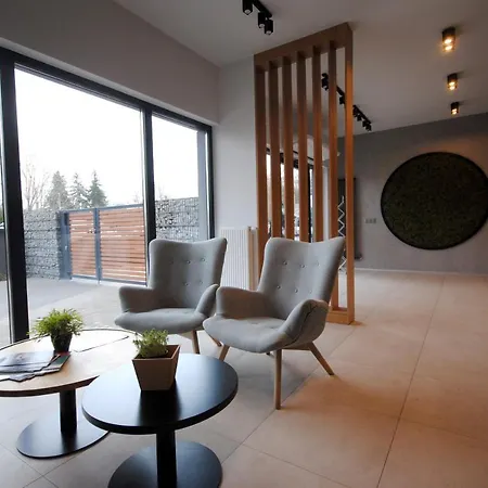 Uroczy Art Marina Z Widokiem Na Rzeke I Bezplatnym Parkingiem Wrocław